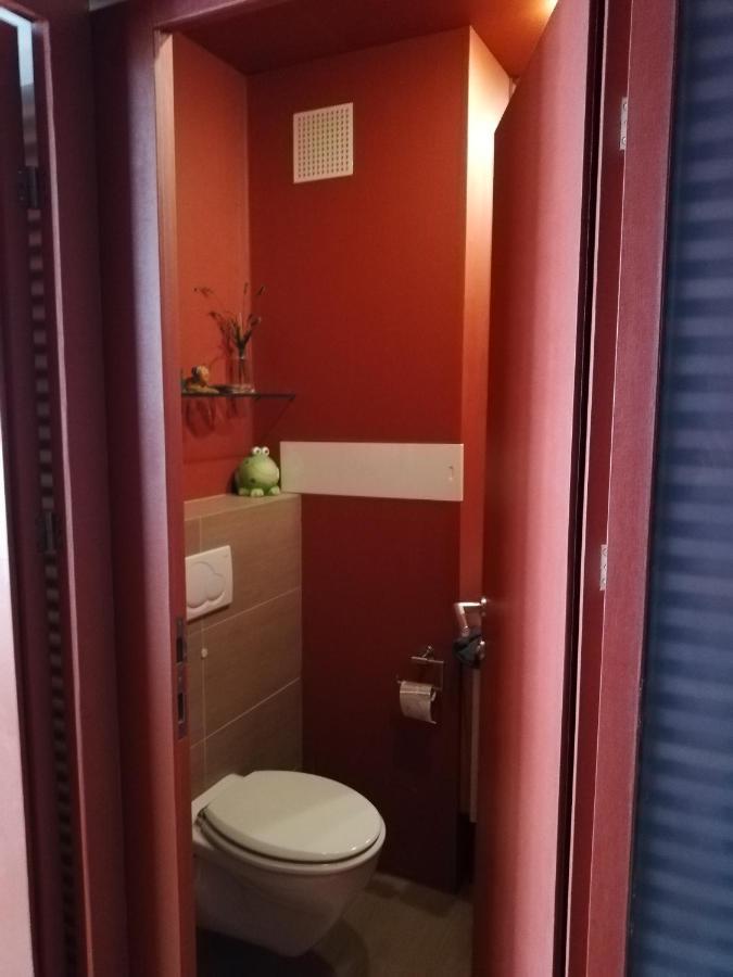 Room In Maisonette With Garden, Parking Place Vienna Esterno foto