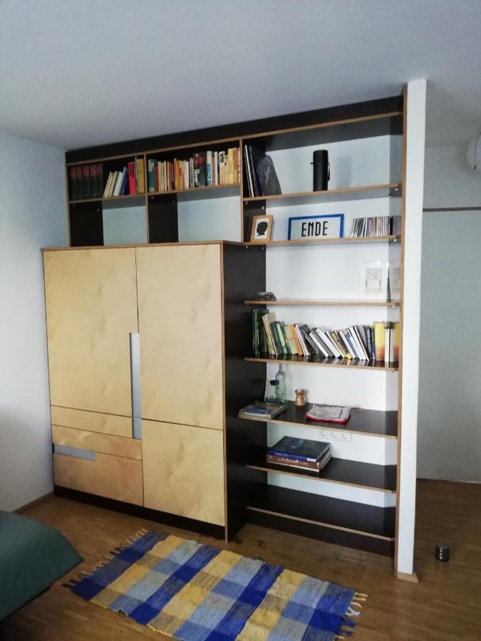 Room In Maisonette With Garden, Parking Place Vienna Esterno foto